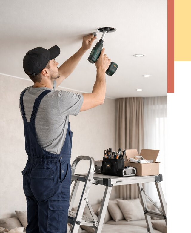 Установка и монтаж точечных светильников в натяжной потолок в Батайске от 1822 руб. | ОТДЕЛОЧНИК-Бтс